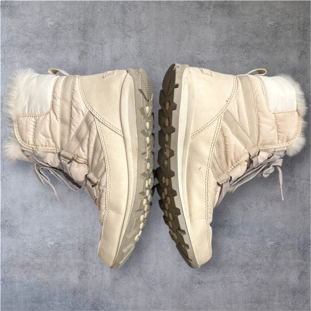 SOREL Whitney Short Lace Off-White Quilted Faux Fur-Lined Winter Boots Size 9